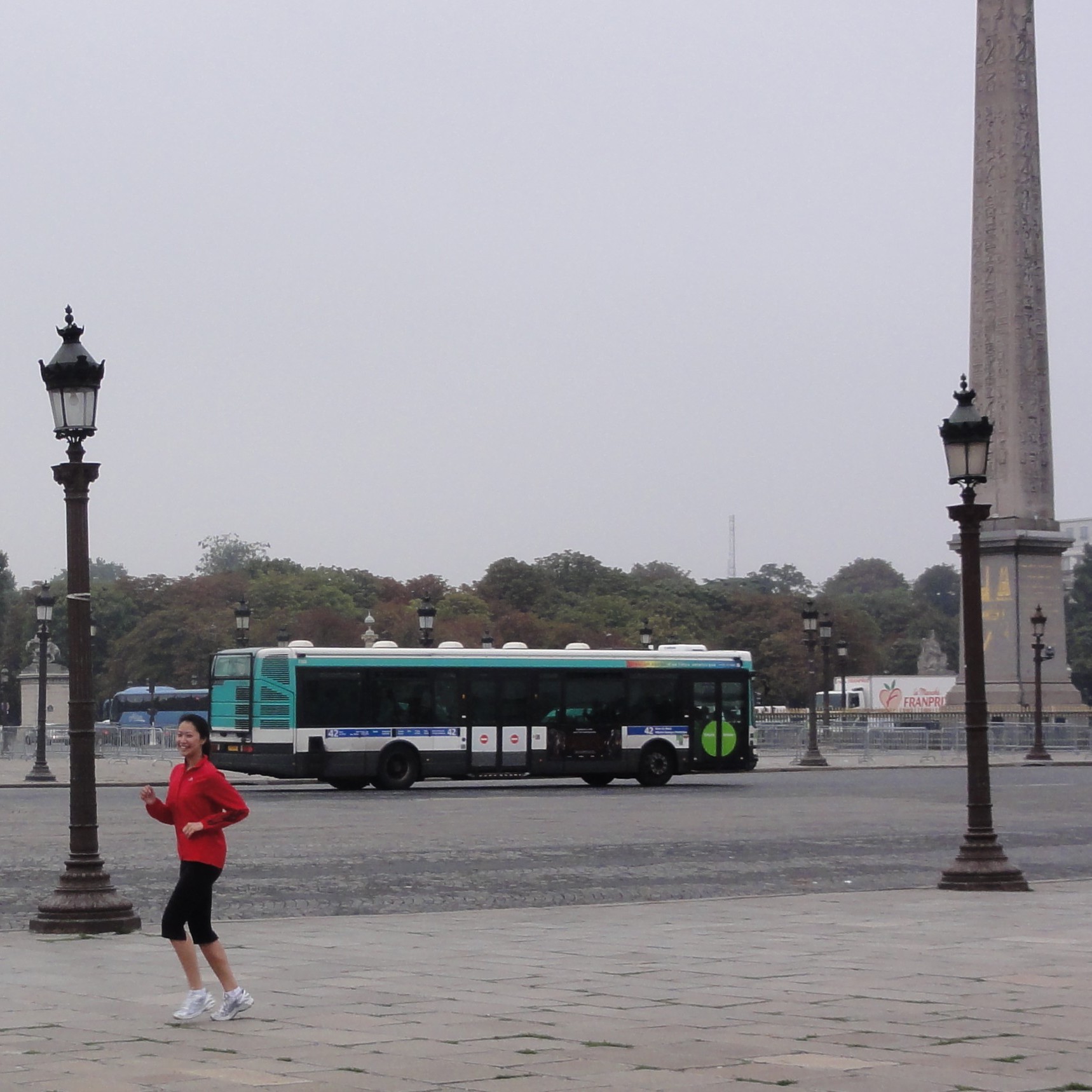 By running place de la Concorde with Veena
